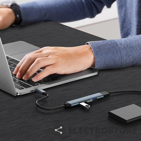 Qoltec HUB adapter USB 3.0 4w1 | 4x USB 3.0 Qoltec HUB adapter USB 3.0 4w1 | 4x USB 3.0