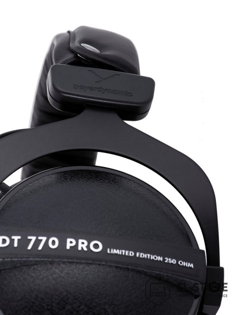 Beyerdynamic Beyerdynamic DT 770 PRO 250 OHM BLACK LIMITED EDITION - Słuchawki studyjne zamknięte
